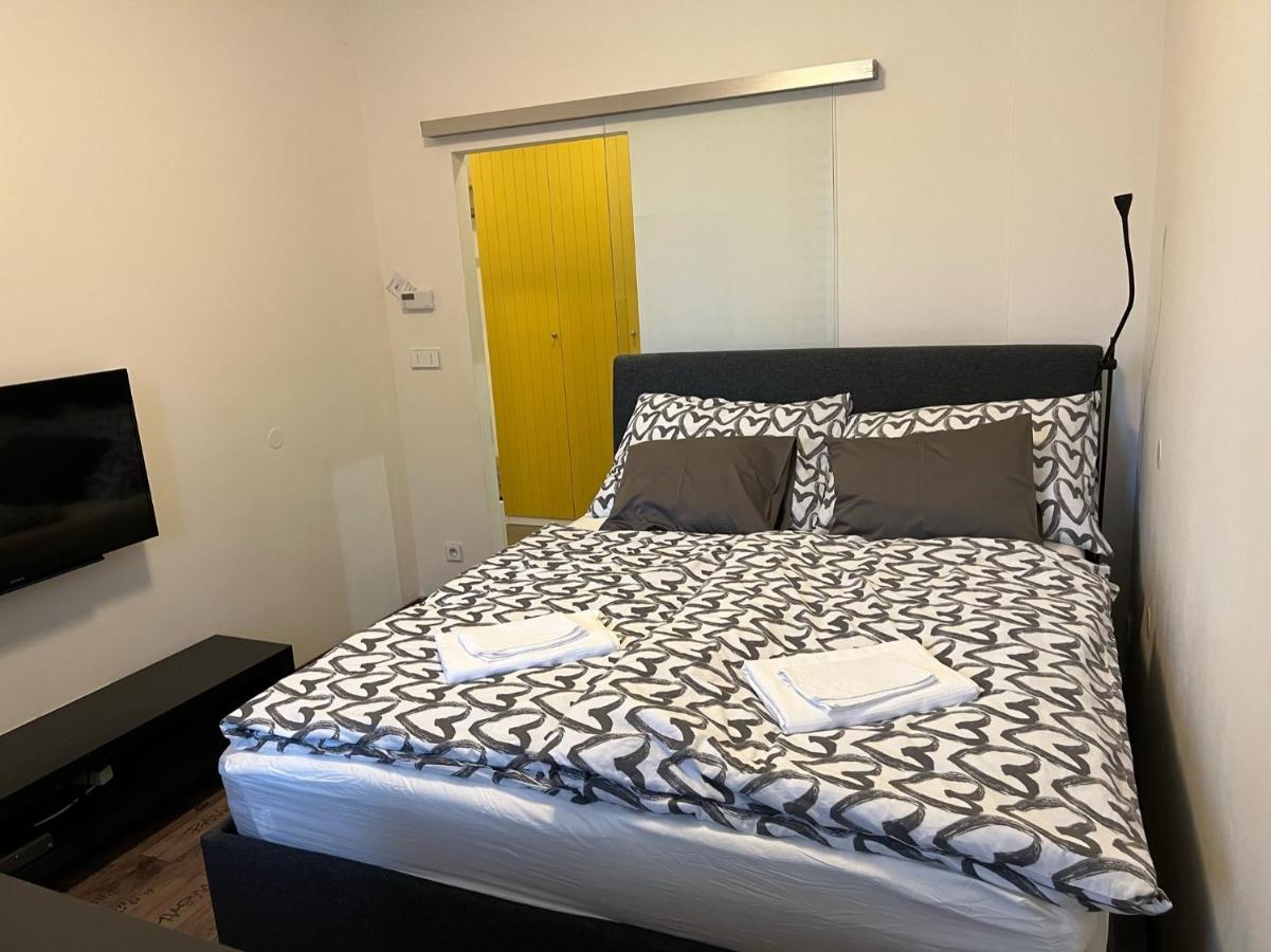 Studio Apartment In Center 布尔诺 外观 照片